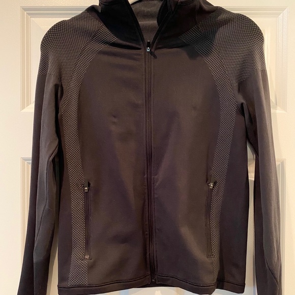 Lululemon Jacket - Picture 4 of 5
